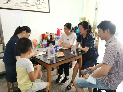 家校共育新探索 金山小學(xué)校長(zhǎng)兩日走訪11%新生家庭，啟動(dòng)家庭教育咨詢服務(wù)