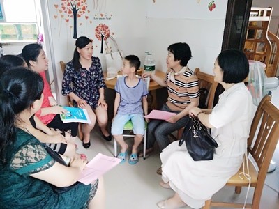 青秀區(qū)教育局領(lǐng)導(dǎo)深入長(zhǎng)堽小學(xué)開展“三進(jìn)三訪”一線大走訪活動(dòng) 搭建家校溝通橋梁 助力學(xué)生健康成長(zhǎng)